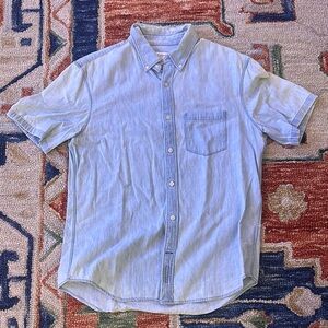 Club Monaco Denim Short-Sleeve Button Down Shirt